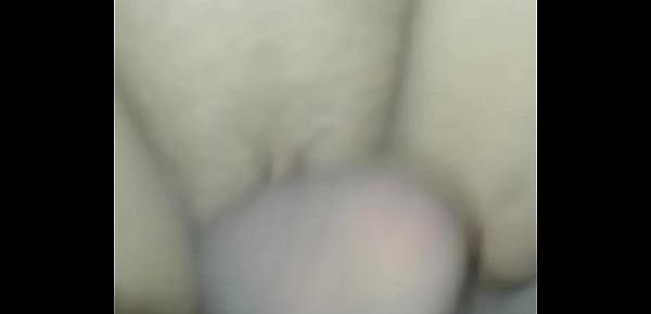 Mi novia disfrutando embarazada